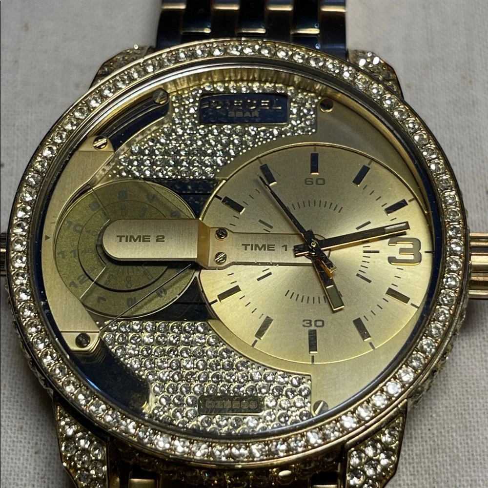 Diesel Mini Daddy men’s stainless steel Watch with Crystal Detailing